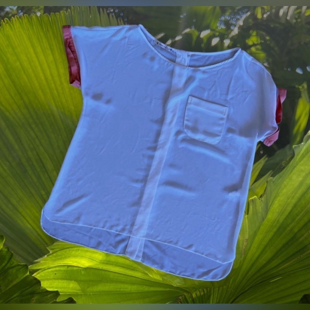Maria Filo White Short Sleeve Top Size M full buttons‎ at the back